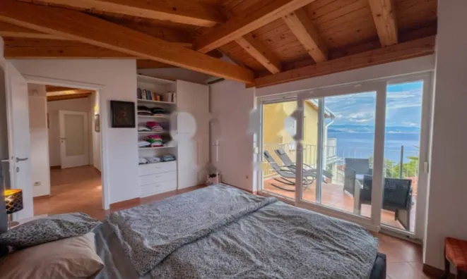 Недвижимость Четырехкомнатная квартира в Опатии: 17