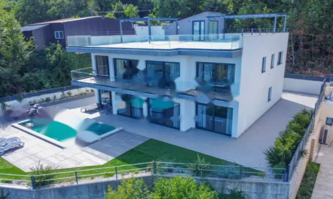 Недвижимость Семейный дом 400 м², Опатия: 2