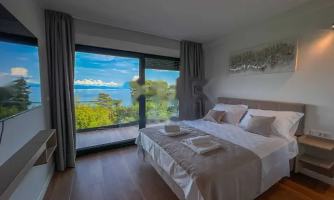 Недвижимость Семейный дом 400 м², Опатия: 12