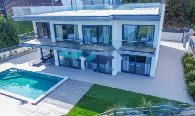 Недвижимость Семейный дом 400 м², Опатия: 14