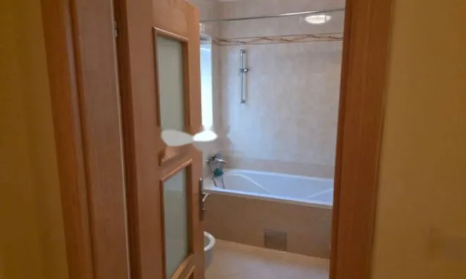 Недвижимость Четырехкомнатная квартира, Центр, Опатия: 15