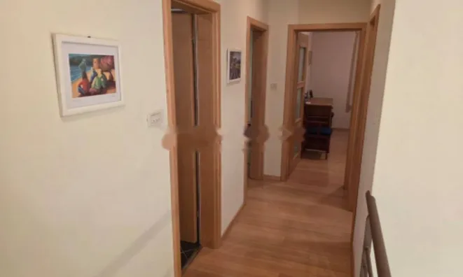 Недвижимость Четырехкомнатная квартира, Центр, Опатия: 18