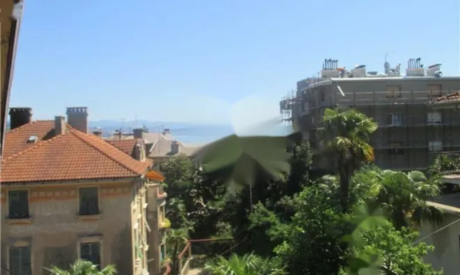 Недвижимость Четырехкомнатная квартира в центре Опатии: 1