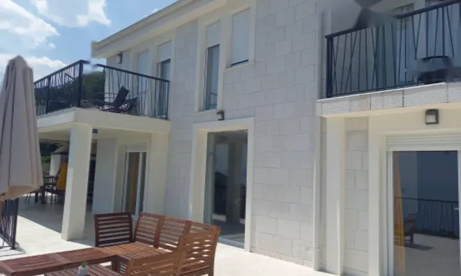 Недвижимость Семейный дом 200 м², Центр, Опатия: 4