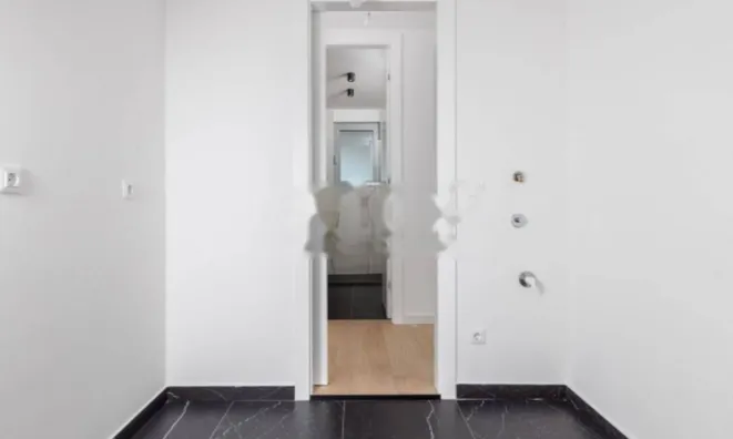 Недвижимость Четырехкомнатная квартира Опатия: 11