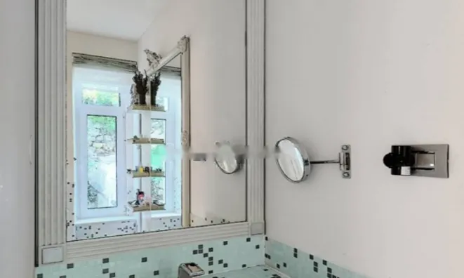 Недвижимость Трёхкомнатная квартира Центр: 22