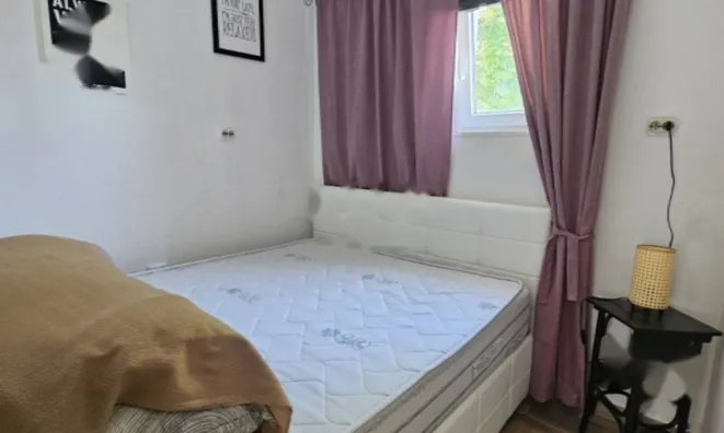 Недвижимость Четырехкомнатная квартира: 5