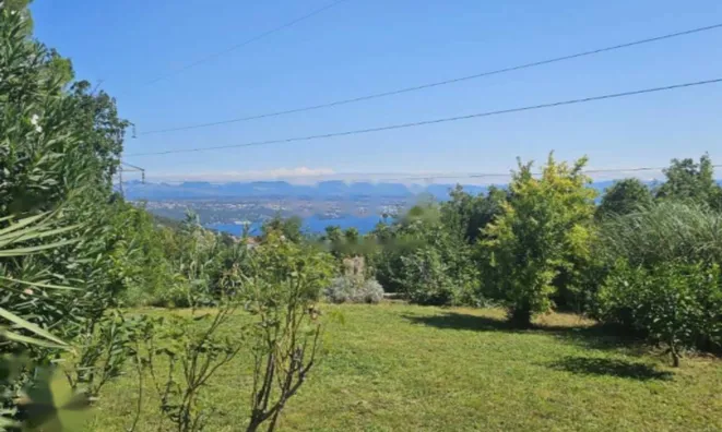 Недвижимость Четырехкомнатная квартира: 19