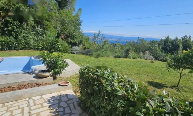 Недвижимость Четырехкомнатная квартира: 21