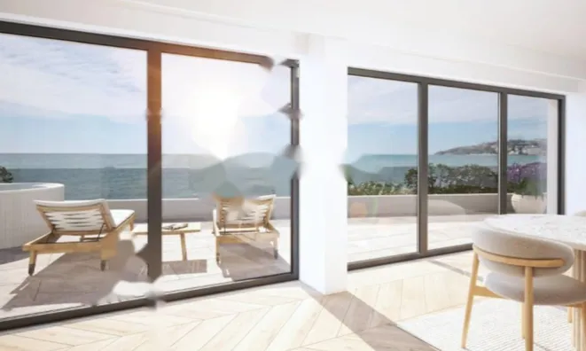 Недвижимость Четырехкомнатная квартира в центре: 3