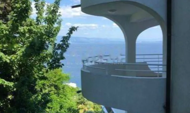 Недвижимость Четырехкомнатная квартира в центре Опатии: 9