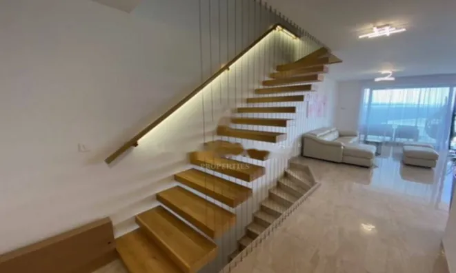 Недвижимость Семейный дом 250 м² в Побри: 13