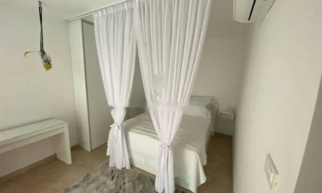 Недвижимость Семейный дом 250 м² в Побри: 16