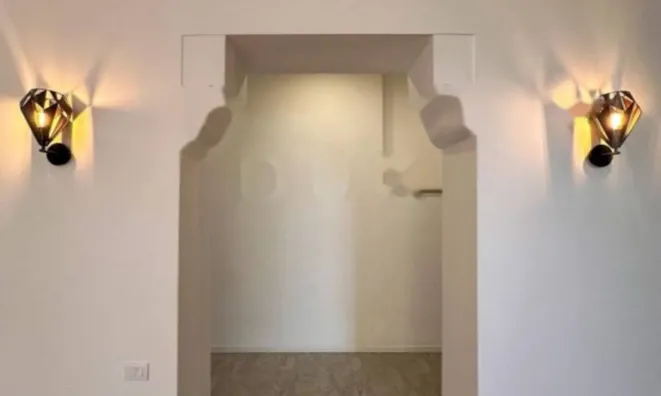 Недвижимость Четырехкомнатная квартира Центр: 6