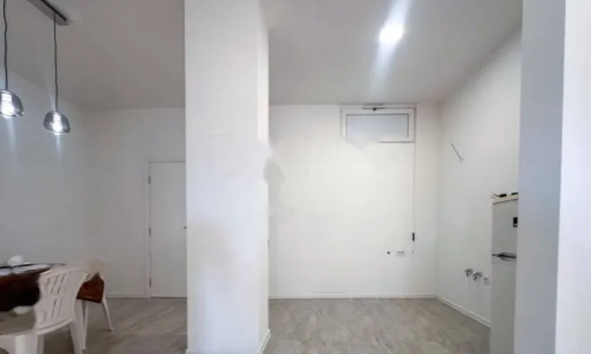 Недвижимость Четырехкомнатная квартира Центр: 22