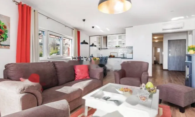 Недвижимость Четырехкомнатная квартира в Побрях: 6