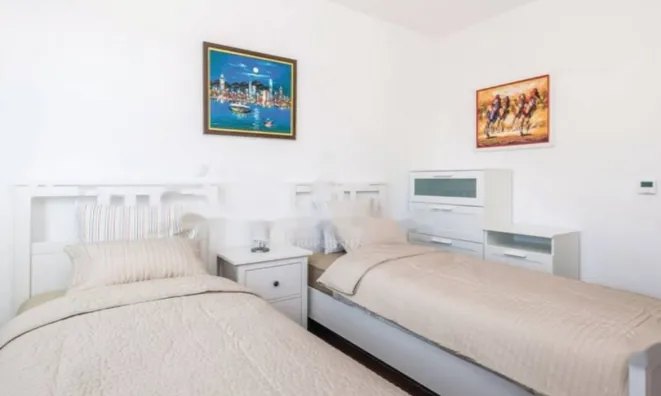 Недвижимость Четырехкомнатная квартира в Побрях: 15