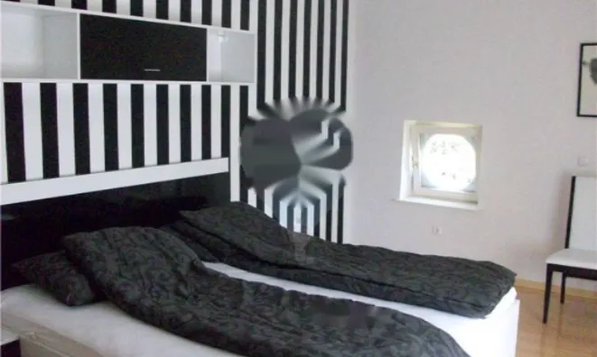 Недвижимость Трёхкомнатная квартира в центре: 4