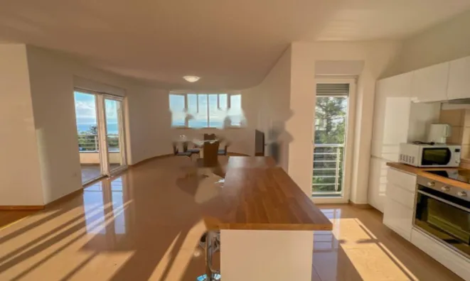 Недвижимость Трехкомнатная квартира Опатия: 1