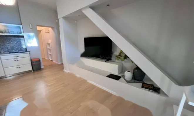 Недвижимость Двухкомнатная квартира, Центр: 5