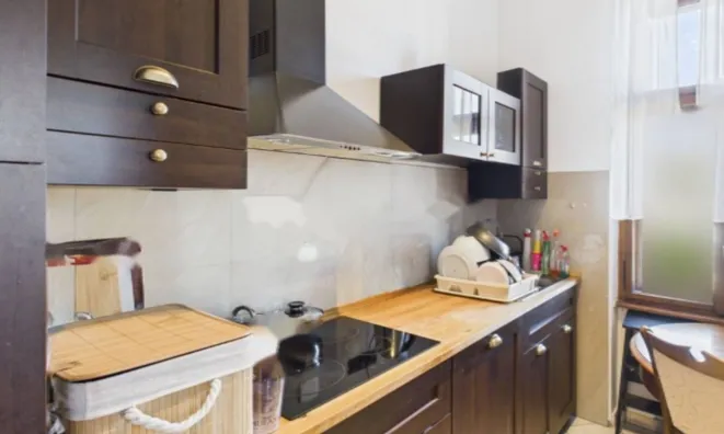 Недвижимость Трёхкомнатная квартира, центр: 4