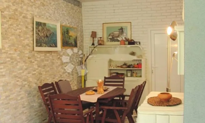 Недвижимость Двухкомнатная квартира в Центре: 9