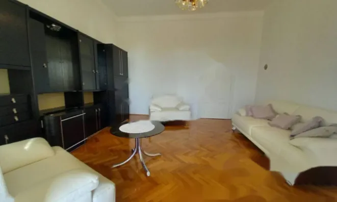 Недвижимость Трёхкомнатная квартира, Побри: 3