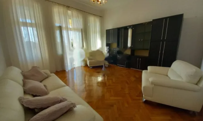 Недвижимость Трёхкомнатная квартира, Побри: 4