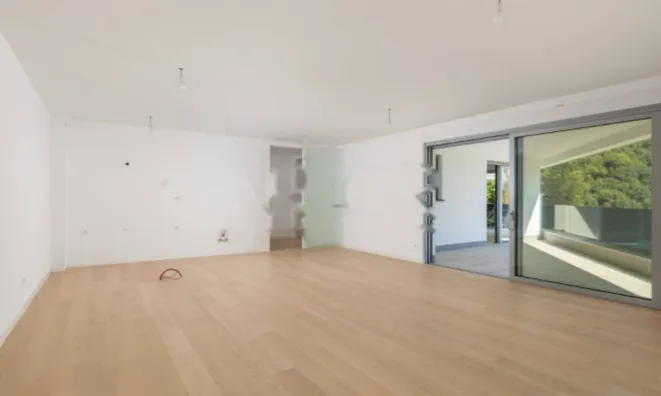 Недвижимость Трехкомнатная квартира в центре Опатии: 10