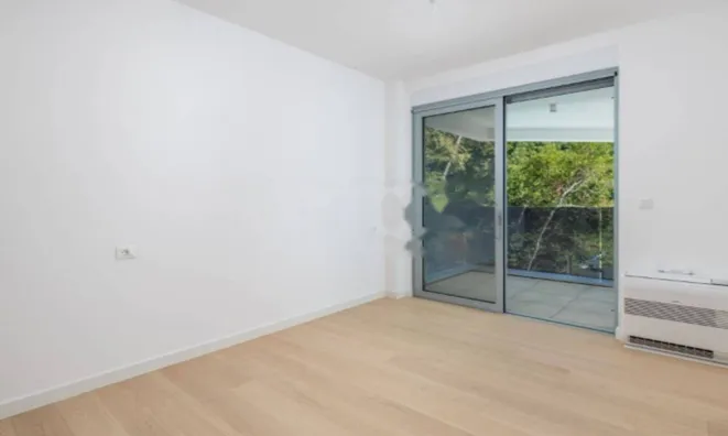 Недвижимость Трехкомнатная квартира в центре Опатии: 16