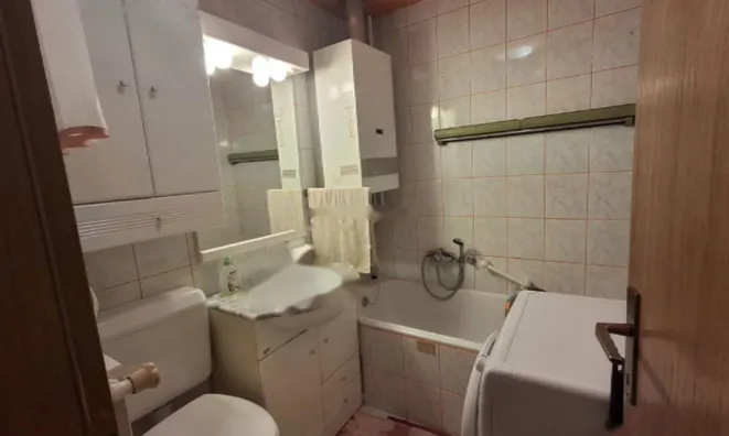 Недвижимость Дом с террасой Ново Залог: 10