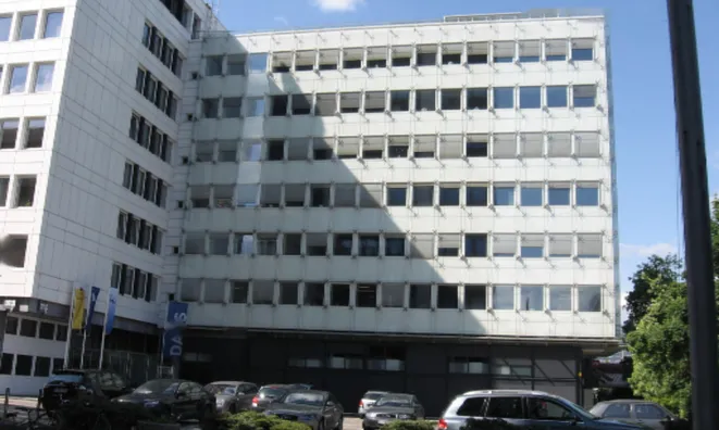 Недвижимость Офисное помещение Большой деловой комплекс Новый Любляна Бежиград: 2