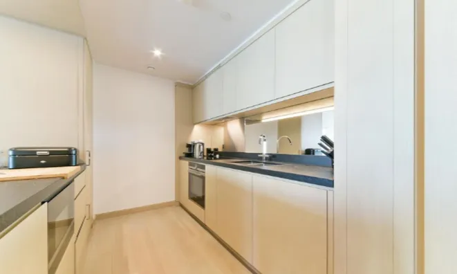 Недвижимость Legacy Building, Embassy Gardens, Nine Elms: 6