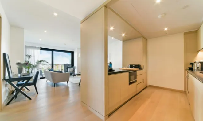 Недвижимость Legacy Building, Embassy Gardens, Nine Elms: 17