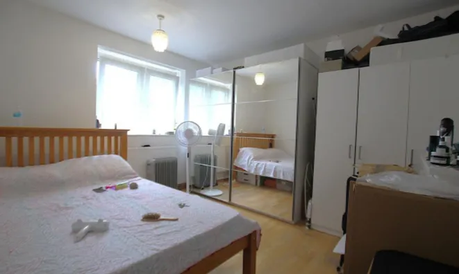 Недвижимость Hunton Street: 4