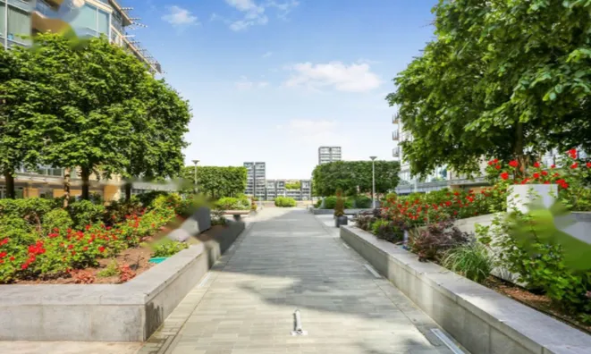 Недвижимость Juniper Drive, Wandsworth Town: 1