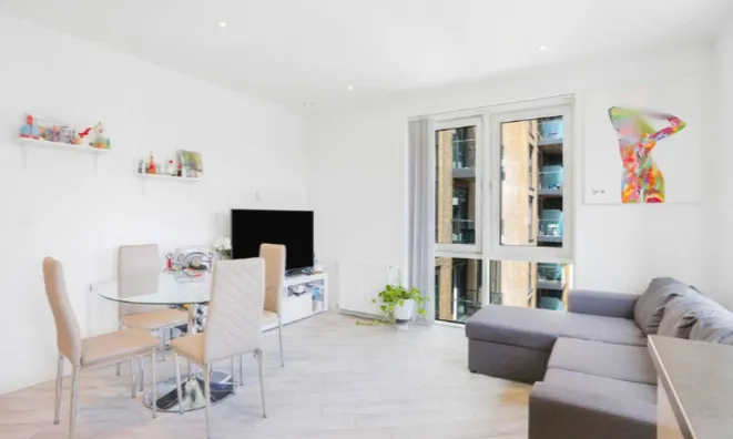 Недвижимость Juniper Drive, Wandsworth Town: 4