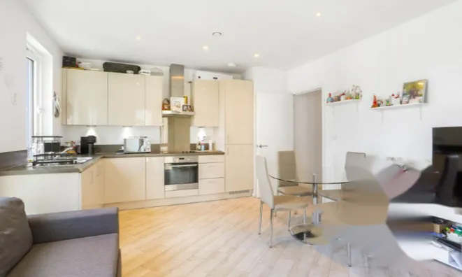 Недвижимость Juniper Drive, Wandsworth Town: 5