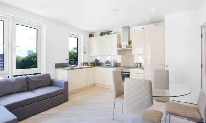 Недвижимость Juniper Drive, Wandsworth Town: 9