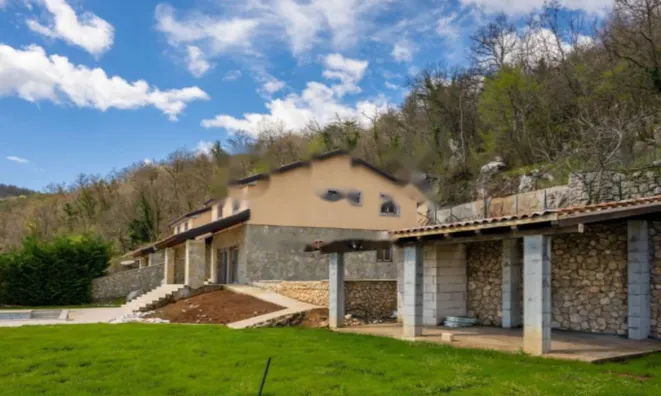 Недвижимость Семейный дом 500 м², Запад, Опатия: 25