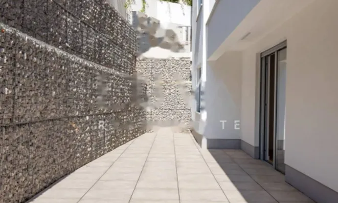 Недвижимость Двухкомнатная квартира в центре Опатии: 25