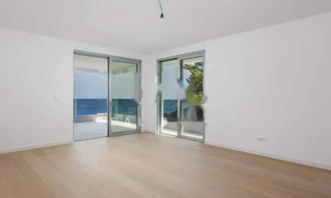 Недвижимость Трёхкомнатная квартира Центр: 9