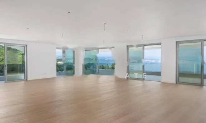 Недвижимость Трёхкомнатная квартира Центр: 12