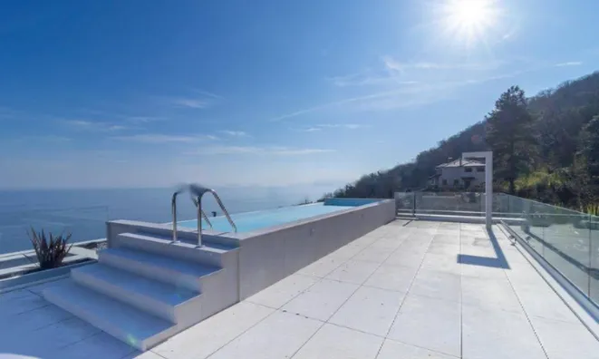 Недвижимость Четырехкомнатная квартира Опатия: 6