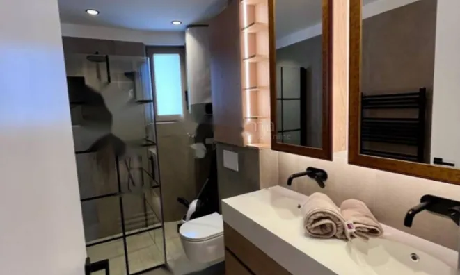 Недвижимость Трехкомнатная квартира в центре Опатии: 9