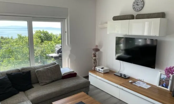 Недвижимость Четырехкомнатная квартира в Опатии: 1