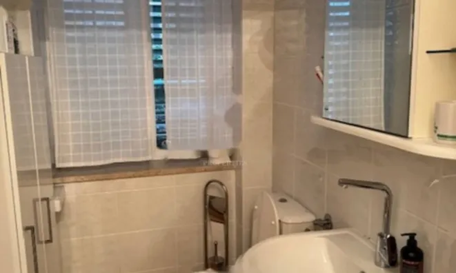 Недвижимость Трехкомнатная квартира Центр: 16