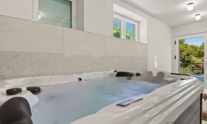 Недвижимость Семейная вилла, Запад Опатия: 25