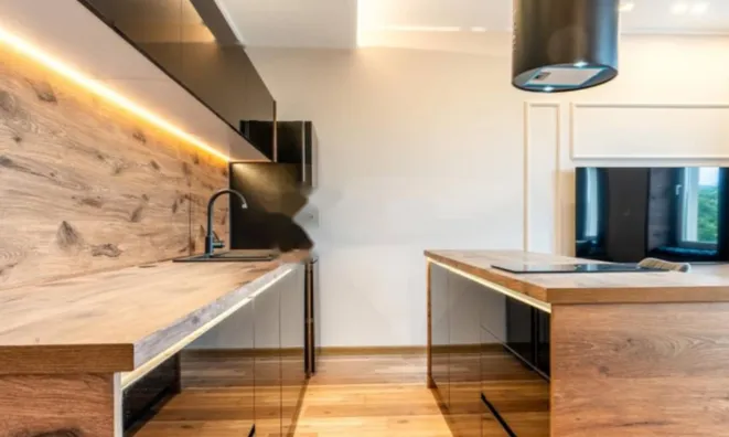 Недвижимость Четырехкомнатная квартира, Опатия: 3