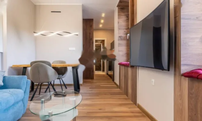 Недвижимость Четырехкомнатная квартира, Опатия: 11